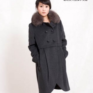 伊芙嘉2010年秋冬装上市，品牌折扣女装低价批发！