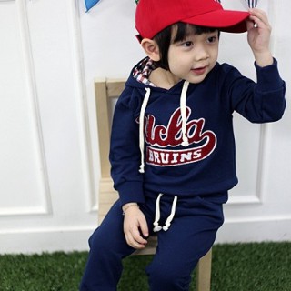 2010年秋装新款，抢新上市，做批发的客户不要走过，可小额批发