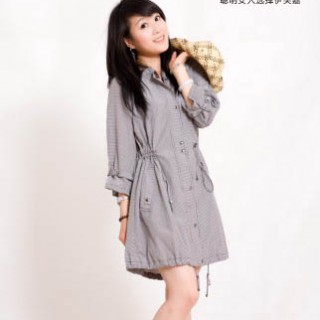 开店赚钱好项目，伊芙嘉品牌折扣女装免费代理加盟。