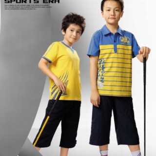 越位少年装     坚持大众路线的优质品牌