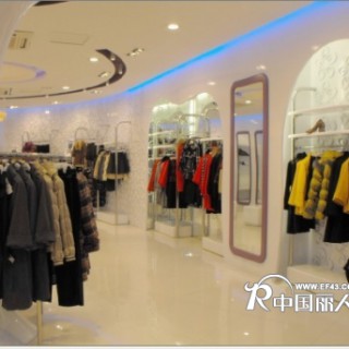 品牌折扣辉榕服饰免加盟金、免加盟费、100%换货火热加盟！