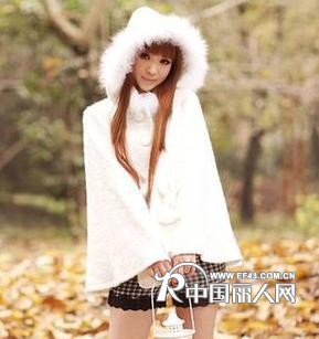 2011 秋冬热销新款超可爱毛领连帽毛呢斗篷外套