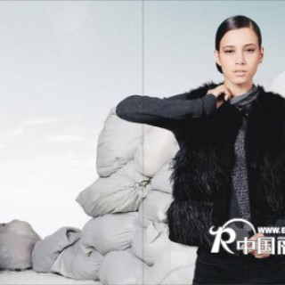 “香港莫名”品牌女装让您显现独特的气质之美！