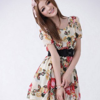 2011新款韩版品牌女装休闲短款卫衣诚招全国代理批发加盟商