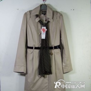 深圳库存服装批发尾货品牌风衣外套
