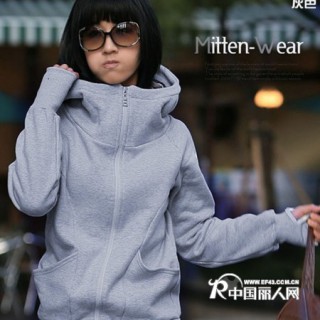 最新名牌服装到货，价格低廉,欢迎看货订购