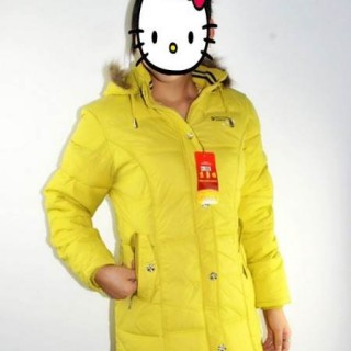 上海七浦路服装批发棉袄上海曹安国际商2011冬流行羽绒服女装棉袄批发