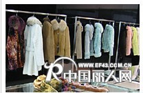 款式新颖，欧美、日韩风格 外贸品牌女装批发