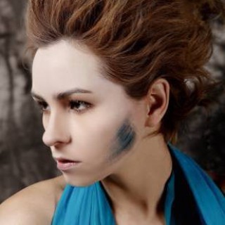 浪漫与时尚的最好诠释！---“香港莫名”品牌女装