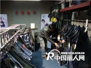 巨大牛仔裤市场，谁做谁赚钱