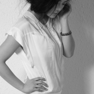 底色(dins)时尚女装火热招商中···