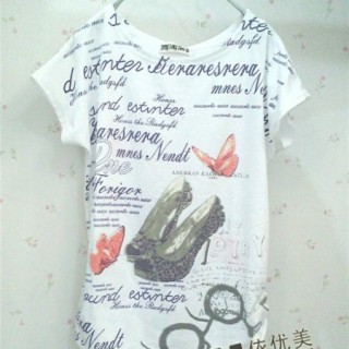 供应原创款T恤批发 淘宝网热销品2011最潮流的夏季男女T恤批发