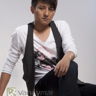 凡色牛仔裤加盟——为您创业致富护航