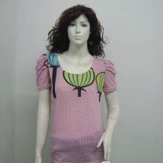 整款时装韩版T恤8.5元批发13534043785