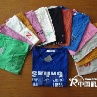 广州深圳批发2011春秋装女式纯棉T恤个性化服装瑞丽服装中低档服装时尚打底衫上衣外套