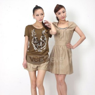 折扣专家！伊服嘉品牌折扣女装诚招代理、加盟