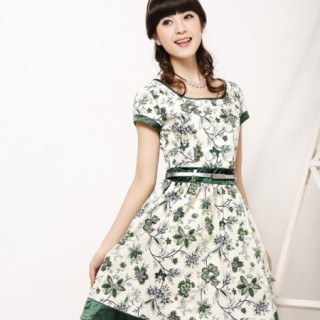 服装品牌折扣服饰品牌折扣罗伦服饰