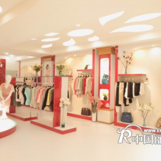 依霓服饰火爆加盟，2011流行新款，依霓服饰，依霓女装