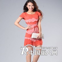 品牌女装折扣女装折扣罗伦引领时尚潮流