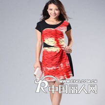 精品女装韩版女装女装加盟店首选罗伦