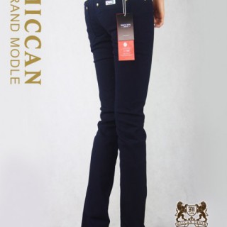 麦珈牛仔与时尚同行