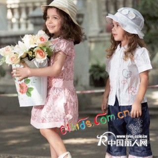 凡兜童装2011爱心接力