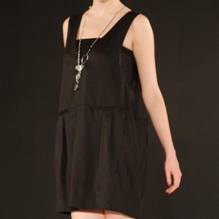 莫名品牌女装-------让您拥有着蝶样的人生