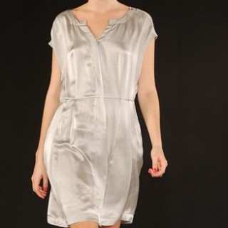 香港莫名时尚休闲品牌女装诚邀加盟合作