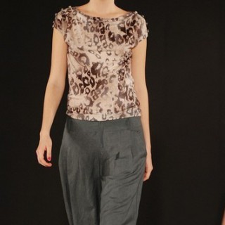 香港莫名时尚休闲品牌女装诚邀加盟合作