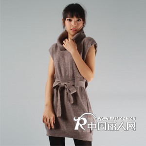 优雅时尚秋冬，品牌羽绒服，法国索姬莎