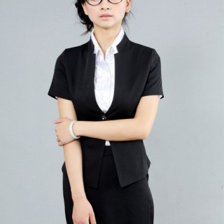 山东奇百特承接各类服饰加工，供应各类工作服、制服、工服职业装
