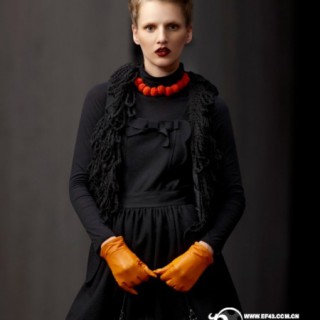 路莎女装诚招代理 加盟