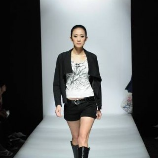 莫名风格自然质朴，个性时尚，欧化大气~~~~