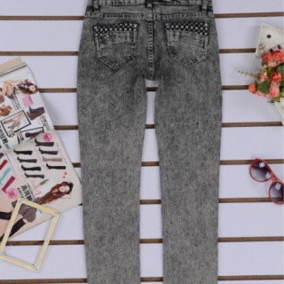 广东哪里有秋冬季女装牛仔裤批发货源秋冬季新款女装牛仔裤批发