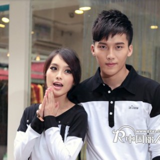 拼色的卫衣最好卖卖拼色卫衣本少利大今年最时尚的卫衣批发去哪里