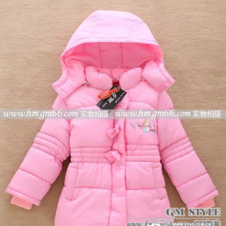 东莞市虎门广贸服装厂家，现有大量秋冬季女装男装童装特价批发，