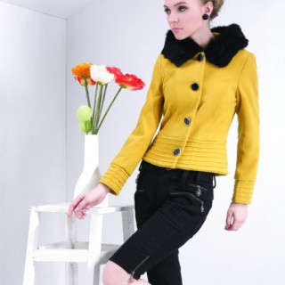 加盟【H-X韩轩】折扣女装让您放心的真正选择