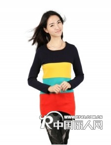 2012年韩版中长款不规则下摆加绒条纹上衣