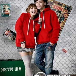 武汉库玛服饰品牌交易中心卫衣批发打底衫批发广州白马外套批发