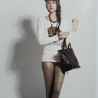 黛纹秋装，夏装，言语天堂等杭州一线品牌，一折起走份