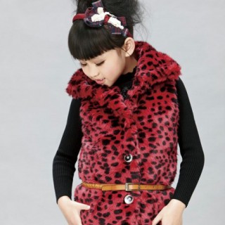 小虎憨尼打造中国童装时尚先锋品牌。