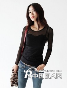 女装t恤批发 带蕾丝的时尚休闲t恤