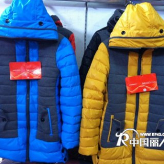 公司大量有棉服，保暖内衣，羽绒服，加绒加厚的打底衫，打底裤低