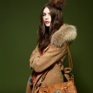 芭藜衣都女装 臻美享受 演绎冬日柔情