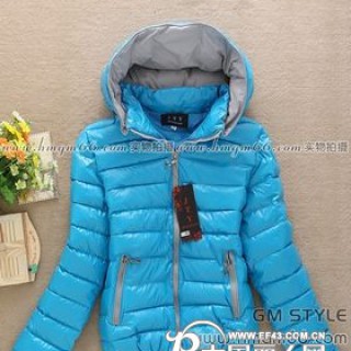 羽绒服批发报价网站短款羽绒服批发中长款羽绒服批发新款时尚羽绒