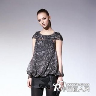 品牌优质女装批发，价格低，质量保障