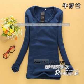 山东哪里有便宜羽绒服批发市场，哪里有羽绒服便宜厂家批发