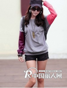 晓天服饰厂家直销韩版时尚女装 专业韩版女装t恤批发 拼色女装