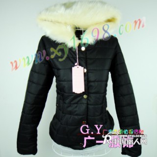 泉州冬季便宜纯色棉服批发泉州冬季纯色女装棉服批发厂家