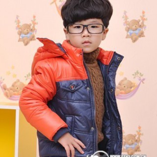 长春童装加厚棉衣清仓处理服装批发卫衣批发女式打底衫批发地摊货